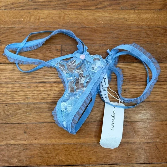 NWT For Love and Lemons Brigitte Bow Thong Panty Small - Picture 2 of 10